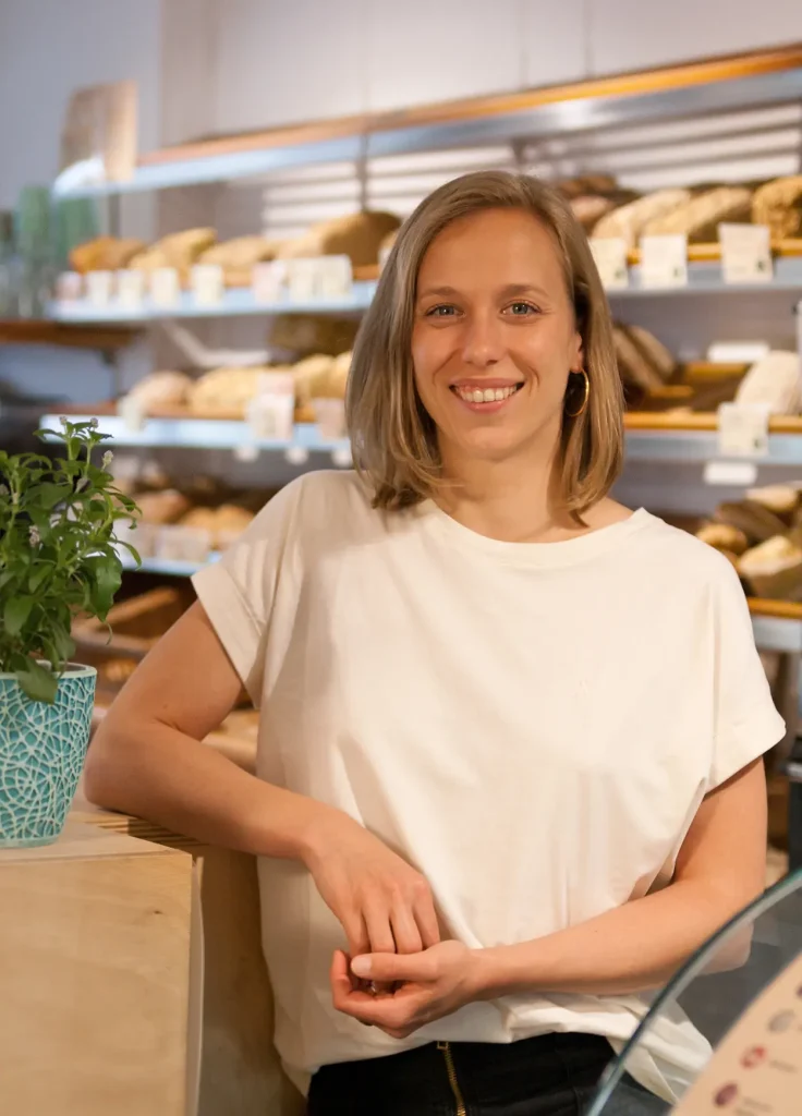 mienbüttel - erlebe. bio. qualität. Denise Nötzold Portarit im Bioladen mienbüttel